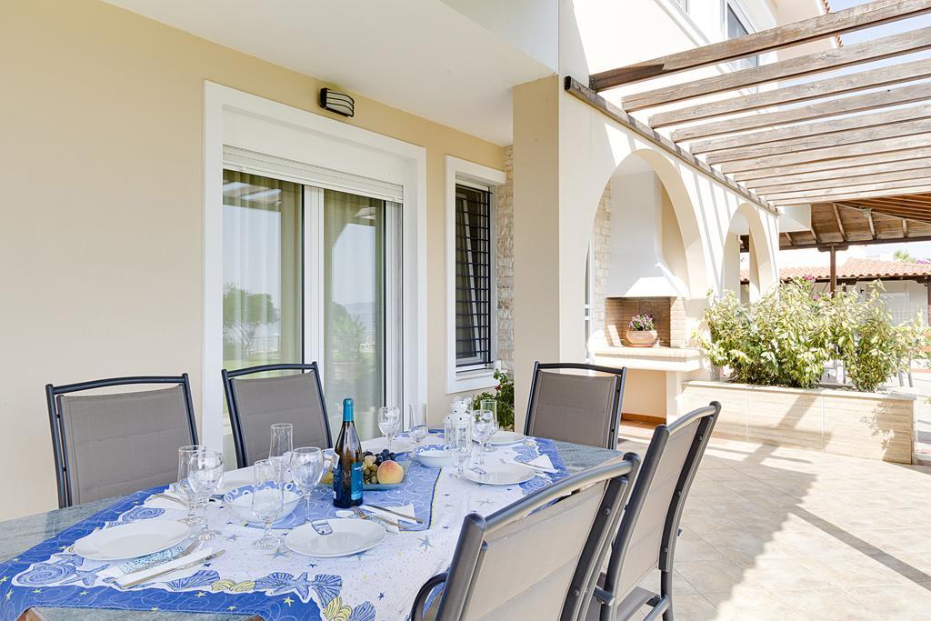 Villa Nefeli Akti Salonikiou B Agios Nikolaos  Buitenkant foto