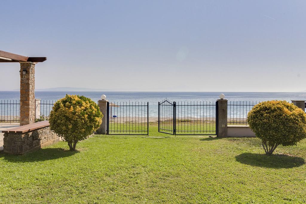 Villa Nefeli Akti Salonikiou B Agios Nikolaos  Buitenkant foto