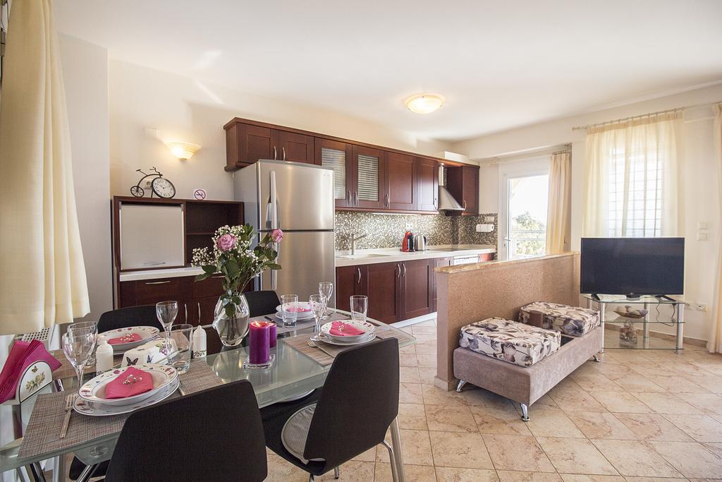 Villa Nefeli Akti Salonikiou B Agios Nikolaos  Buitenkant foto